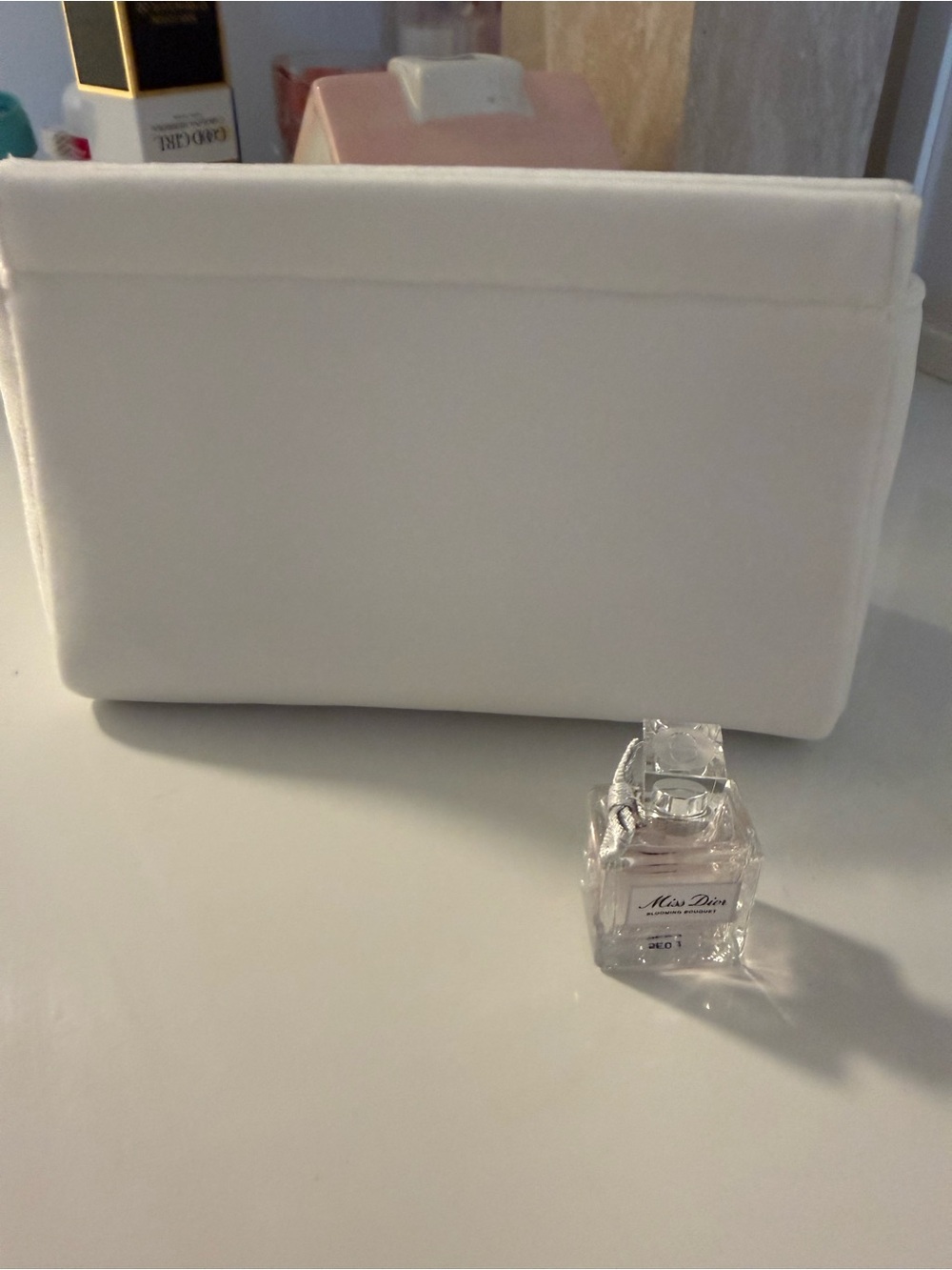 Dior White Cosmetic Pouch with Gold Embroidered Logo - Picture 3 of 4
